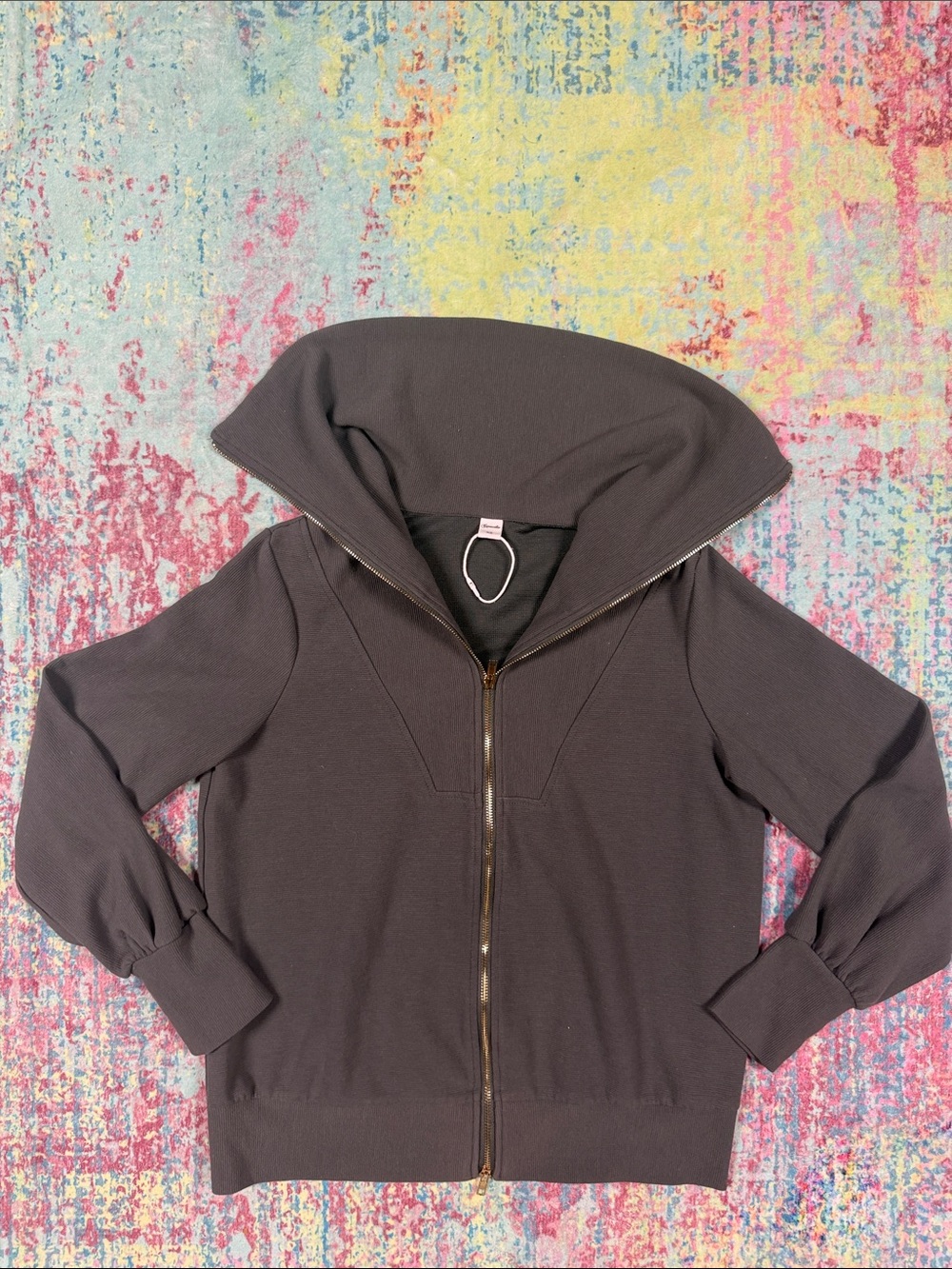 Women’s Dark Gray Zip-Up Puffer Jacket with High Collar